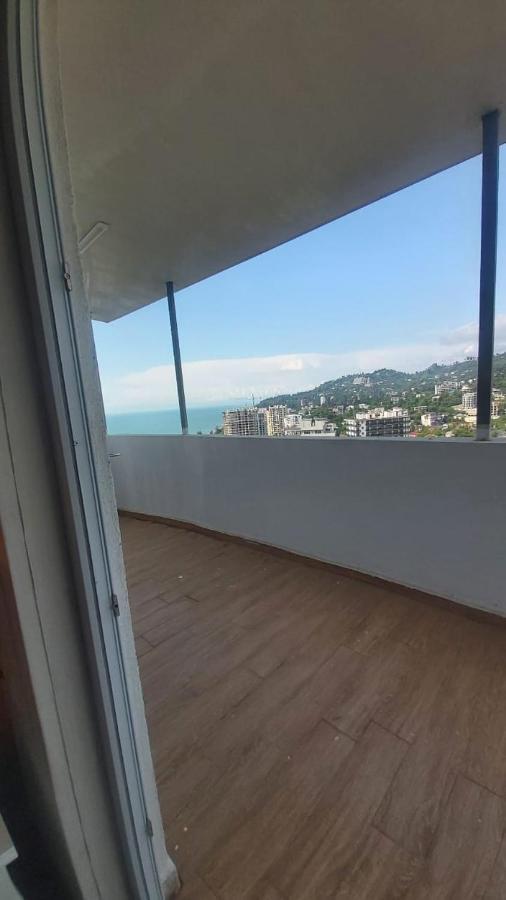 Жемчужина У Моря Batoumi Extérieur photo
