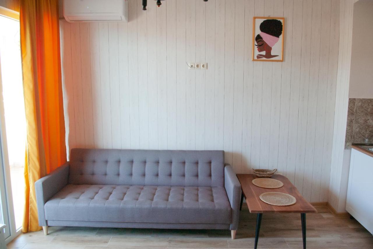 Жемчужина У Моря Batoumi Extérieur photo